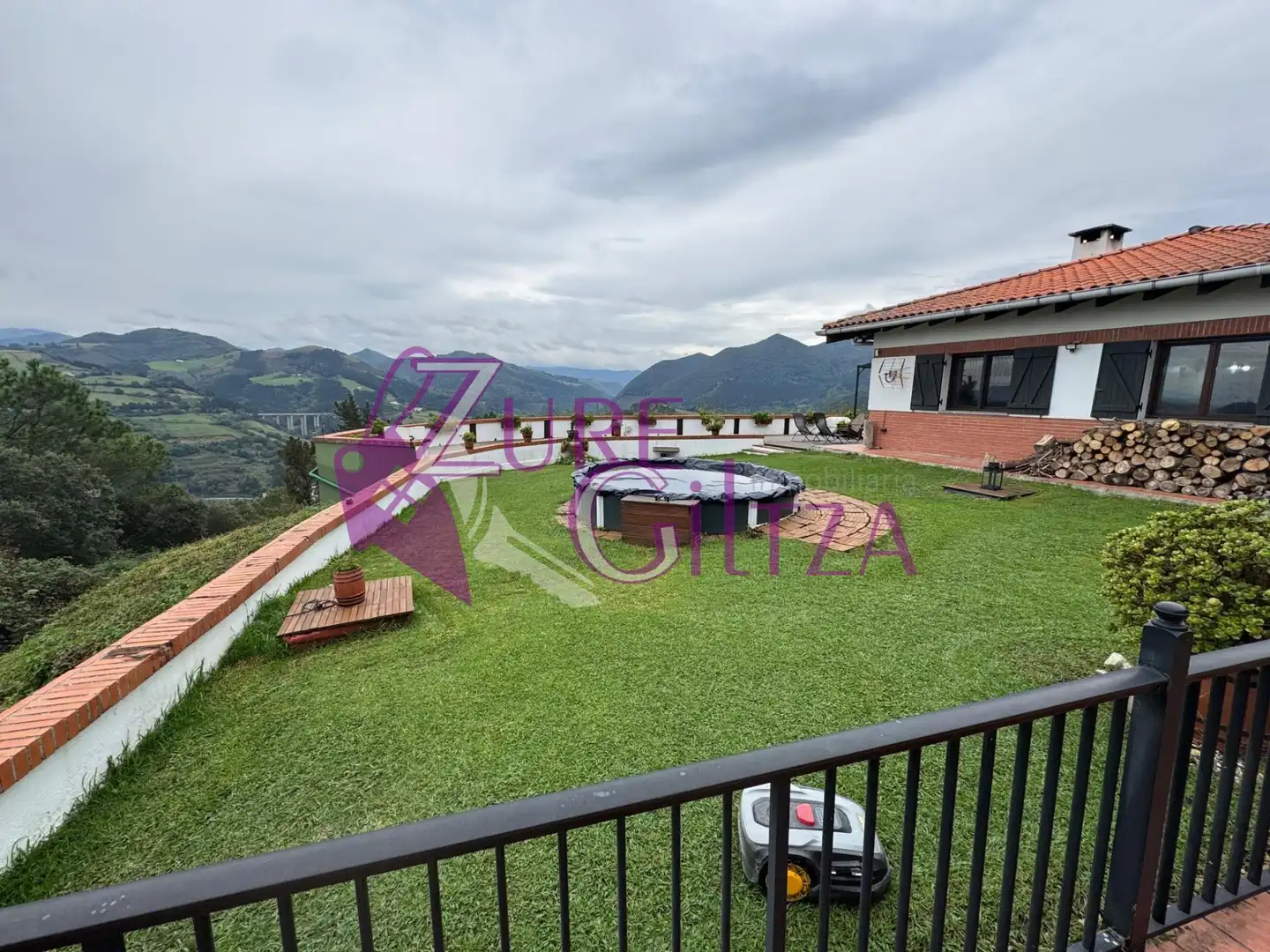 Terrassa de Casa o xalet en venda en Mutriku, Gipuzkoa