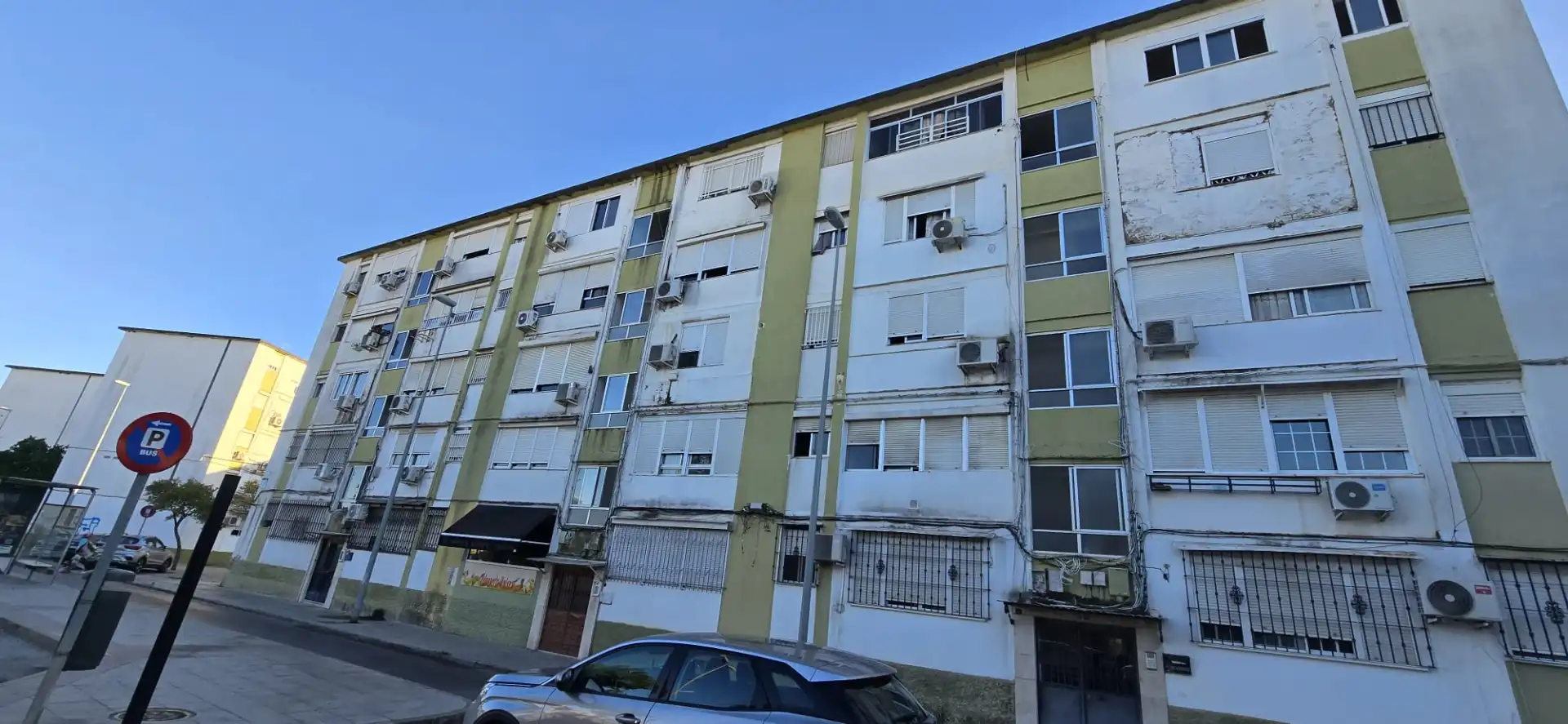 Piso en venta en Avenida Blas Infante 83