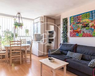 Living room of Flat to rent in  Madrid Capital  with Air Conditioner, Heating and Furnished