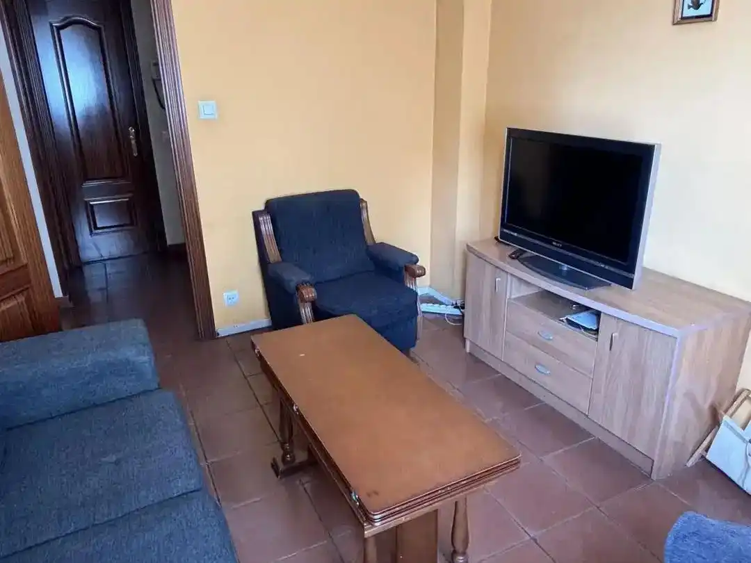 Sala de estar de Piso en venta en  Madrid Capital con Aire acondicionado y Balcón
