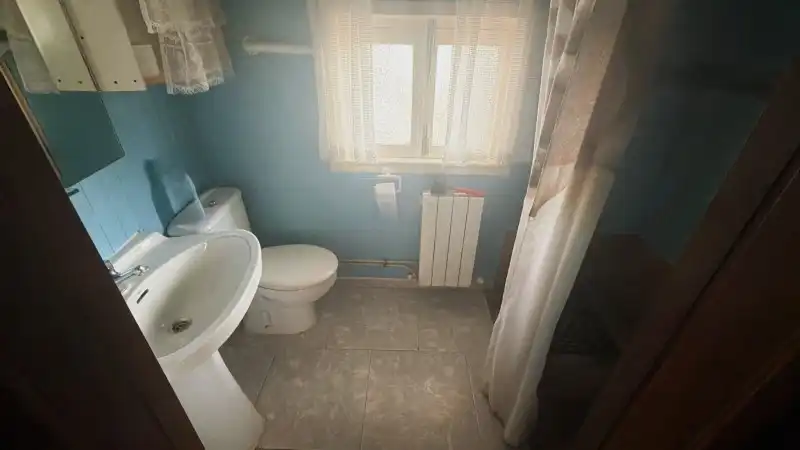 Bathroom of Houses for sale in Pravia  with Heating, Terrace and Storage room