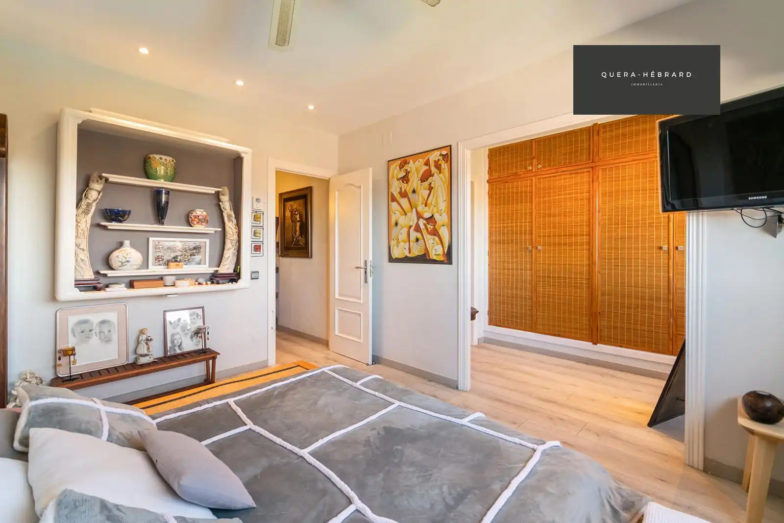 Habitación de Casa adosada en venta en Sant Cugat del Vallès con Calefacción, Parquet y Terraza