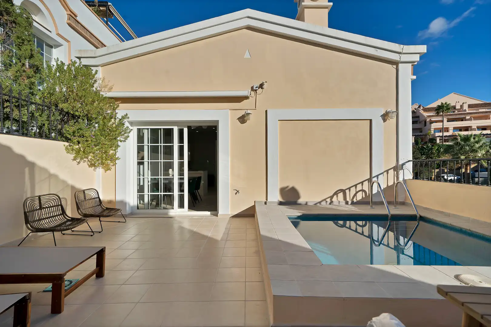 Terraza de Casa adosada de alquiler en Marbella con Parquet, Terraza y Amueblado