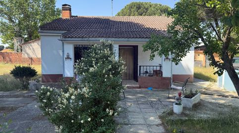 Foto 3 von Haus oder Chalet zum Verkauf in Calle Tomillo, 7, Valdestillas, Valladolid