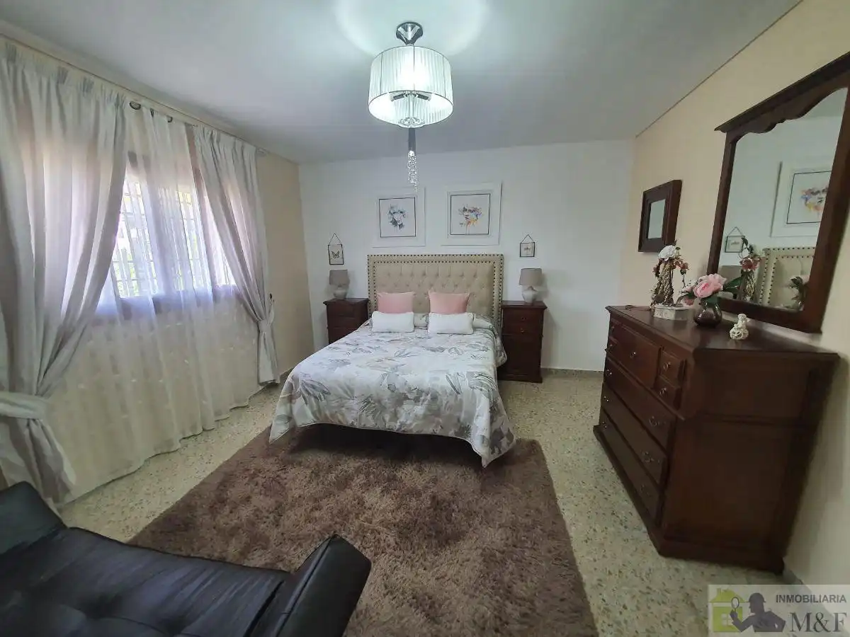 Habitación de Casa o chalet en venta en Palma del Río con Aire acondicionado, Calefacción y Trastero