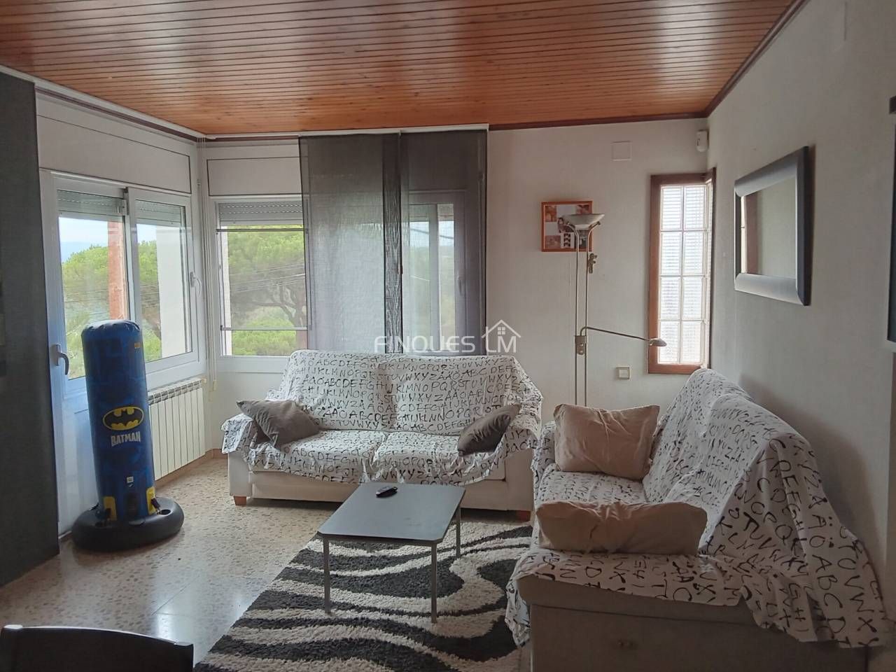 Sala d'estar de Casa o xalet en venda en Tordera amb Calefacció, Jardí privat i Terrassa