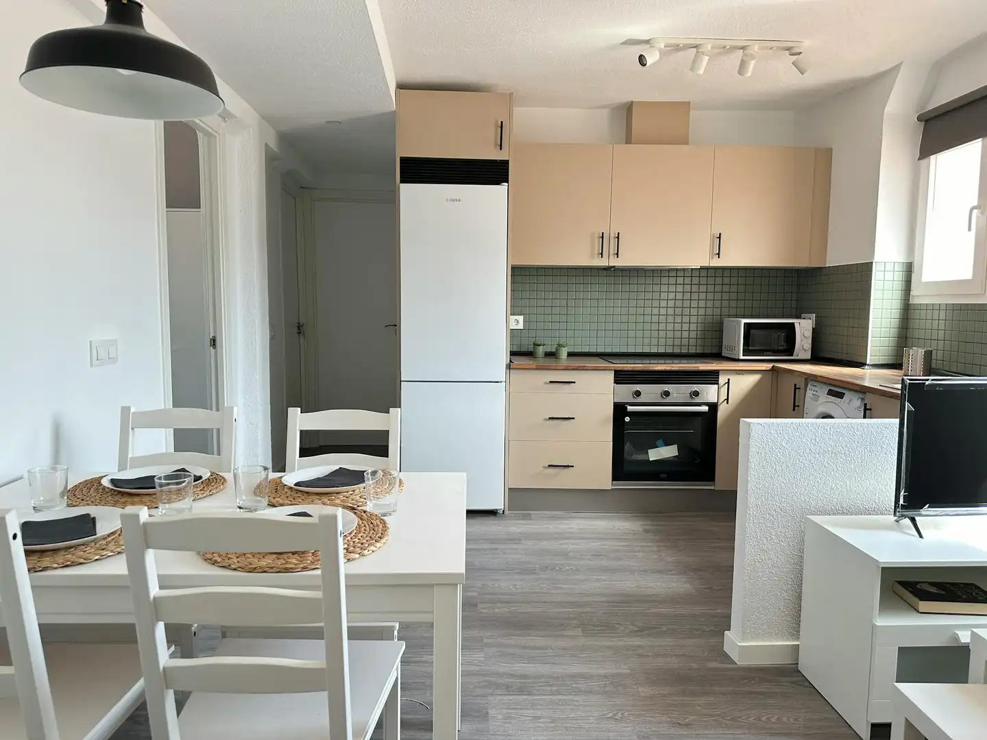 Cocina de Piso de alquiler en Madrid con Aire acondicionado, Calefacción y Amueblado