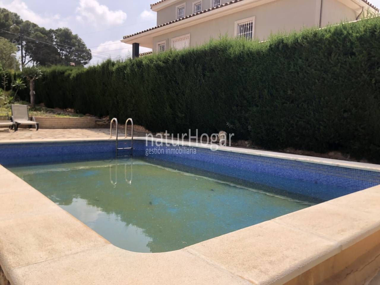 Swimming pool of House or chalet for sale in Paterna  with Air Conditioner, Private garden and Terrace