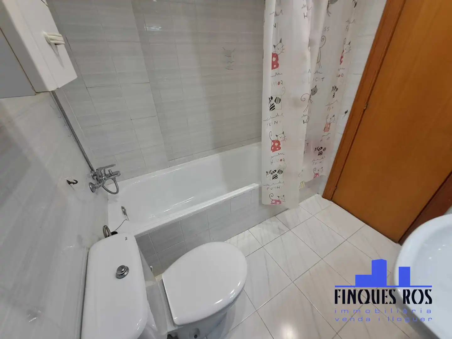 Badezimmer von Wohnung zur Miete in Vinaròs mit Möbliert und Haustechnik