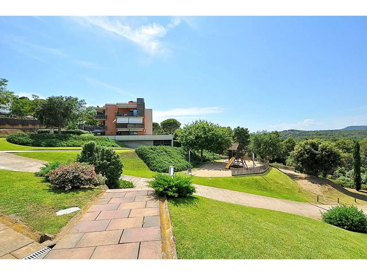 Garten von Wohnung zum Verkauf in Lloret de Mar mit Klimaanlage, Heizung und Privatgarten