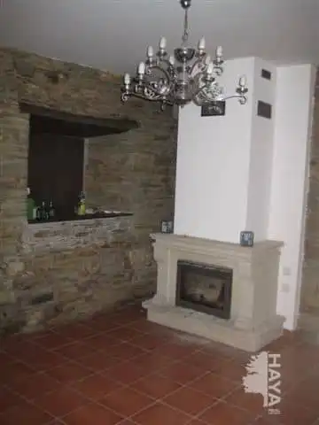 Casa adosada en venda en Ponferrada amb Parquet, Terrassa i Traster
