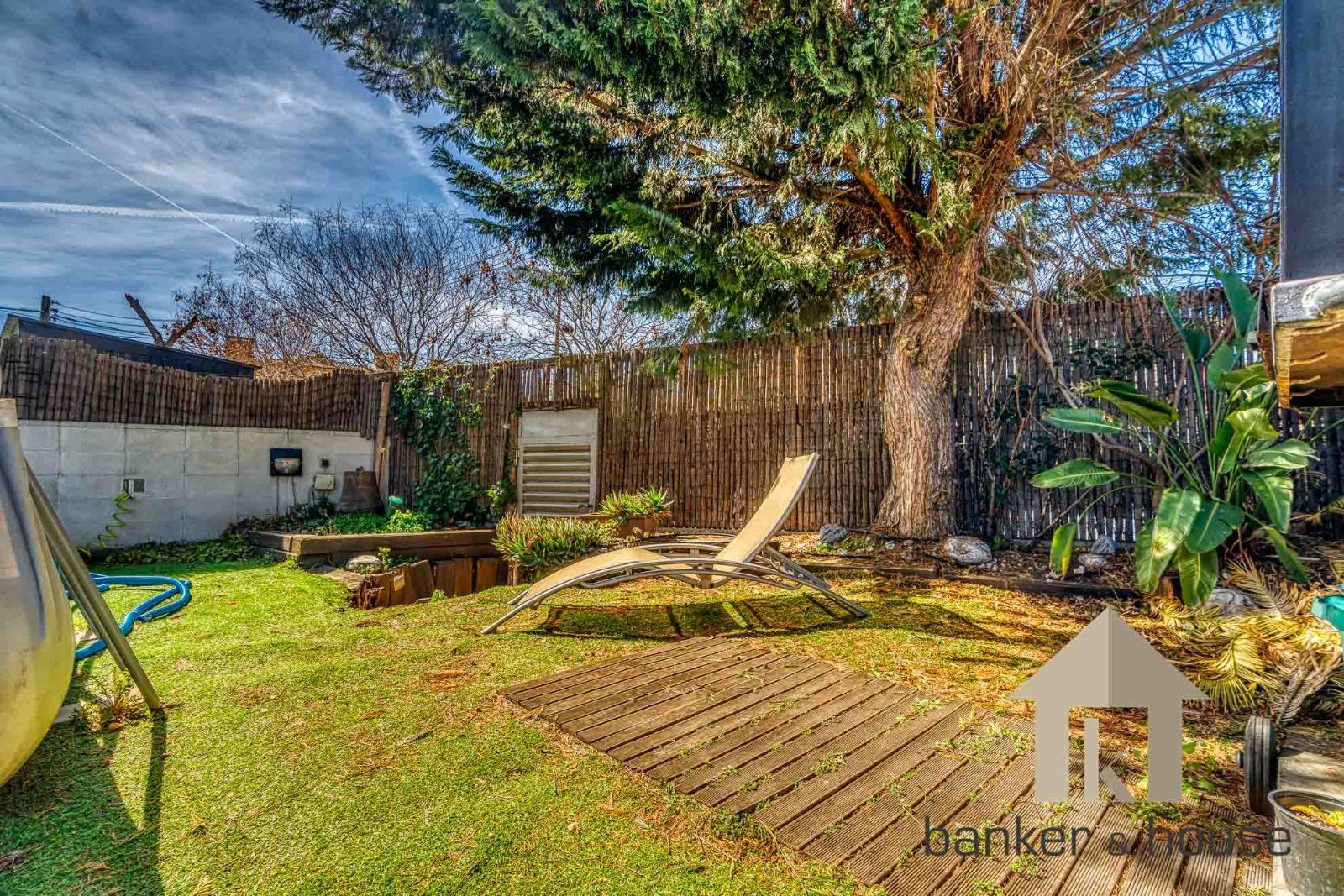 Jardí de Dúplex en venda en Cerdanyola del Vallès amb Aire condicionat, Calefacció i Jardí privat