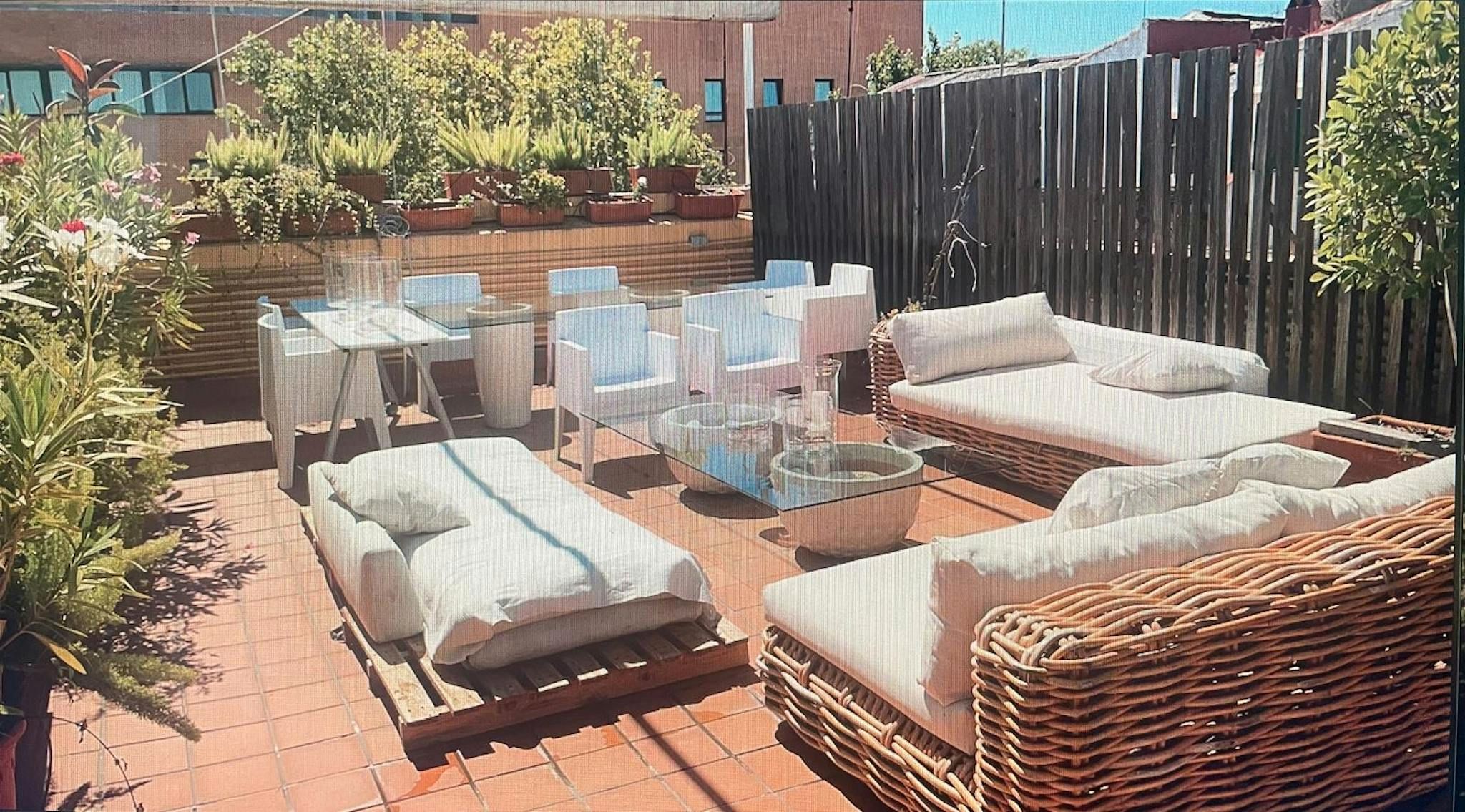 Terrace of Flat for rent in  Sevilla Capital  with Air Conditioner, Heating and Private garden