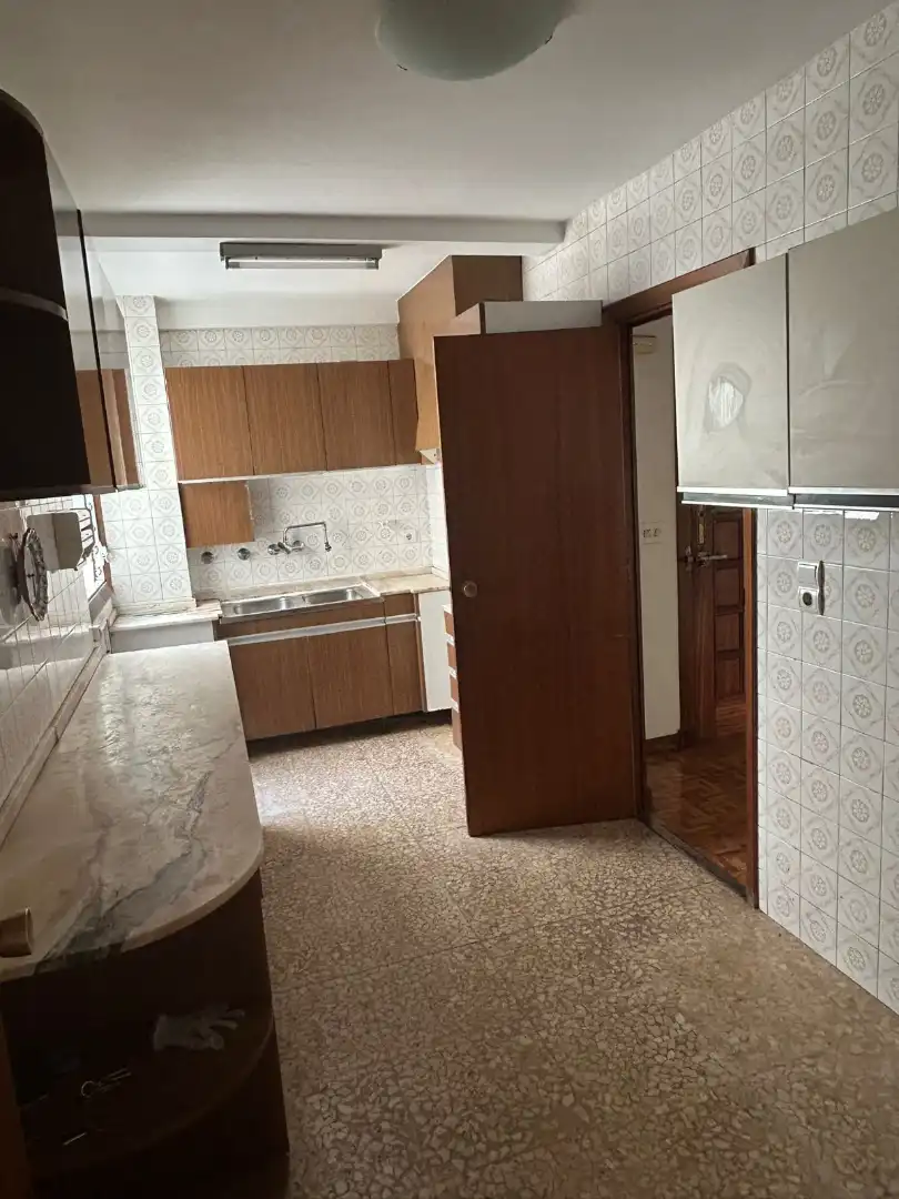 Kitchen of Flat for sale in Zaragoza  with Heating, Parquet flooring and Terrace