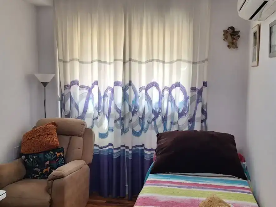 Sala d'estar de Pis en venda en Granada amb Aire condicionat, Parquet i Terrassa
