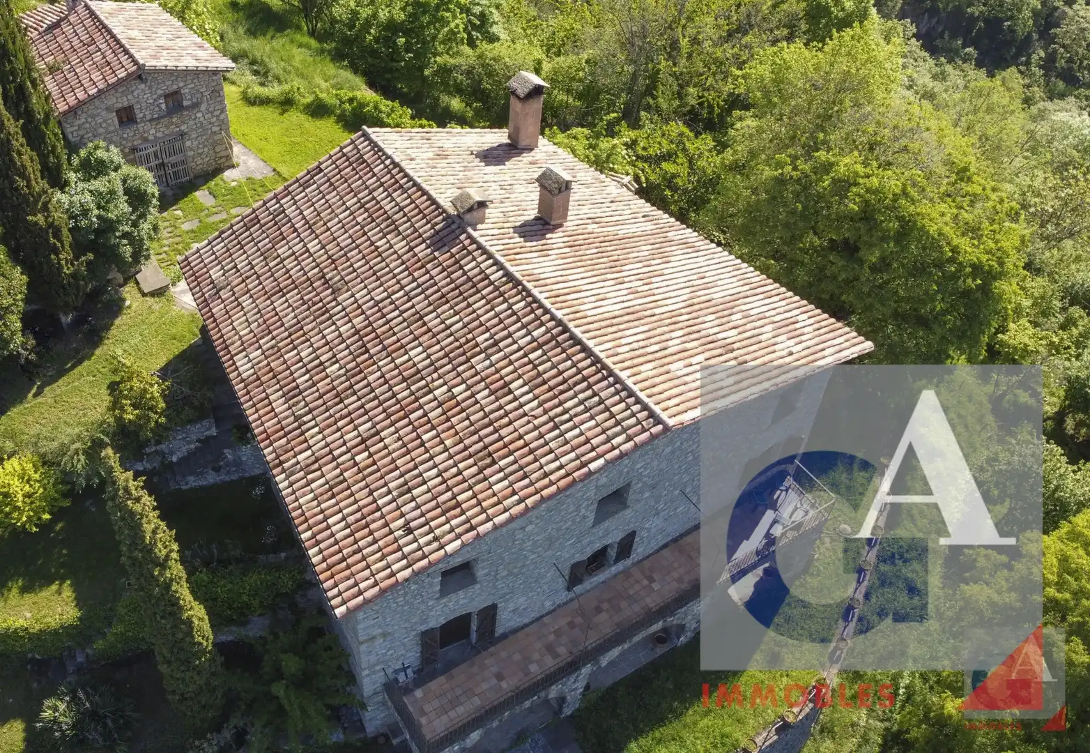 Country homes for sale in Montagut i Oix