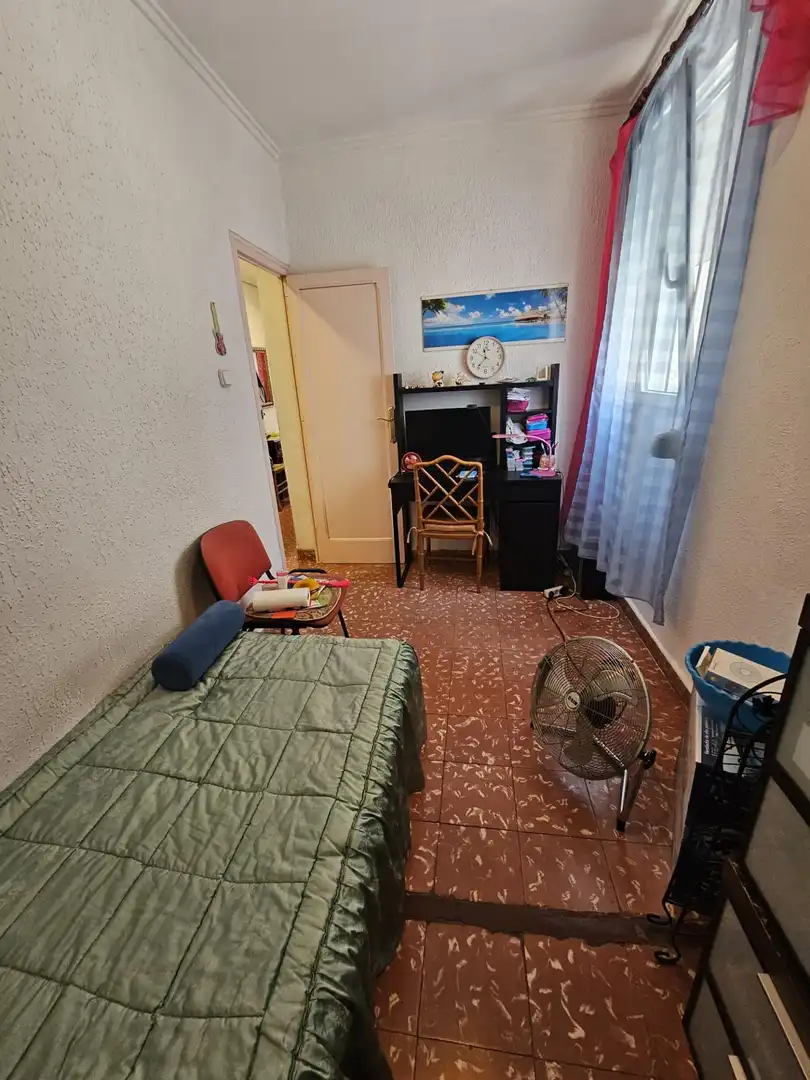 Habitación de Piso en venta en Valencia con Aire acondicionado y Amueblado