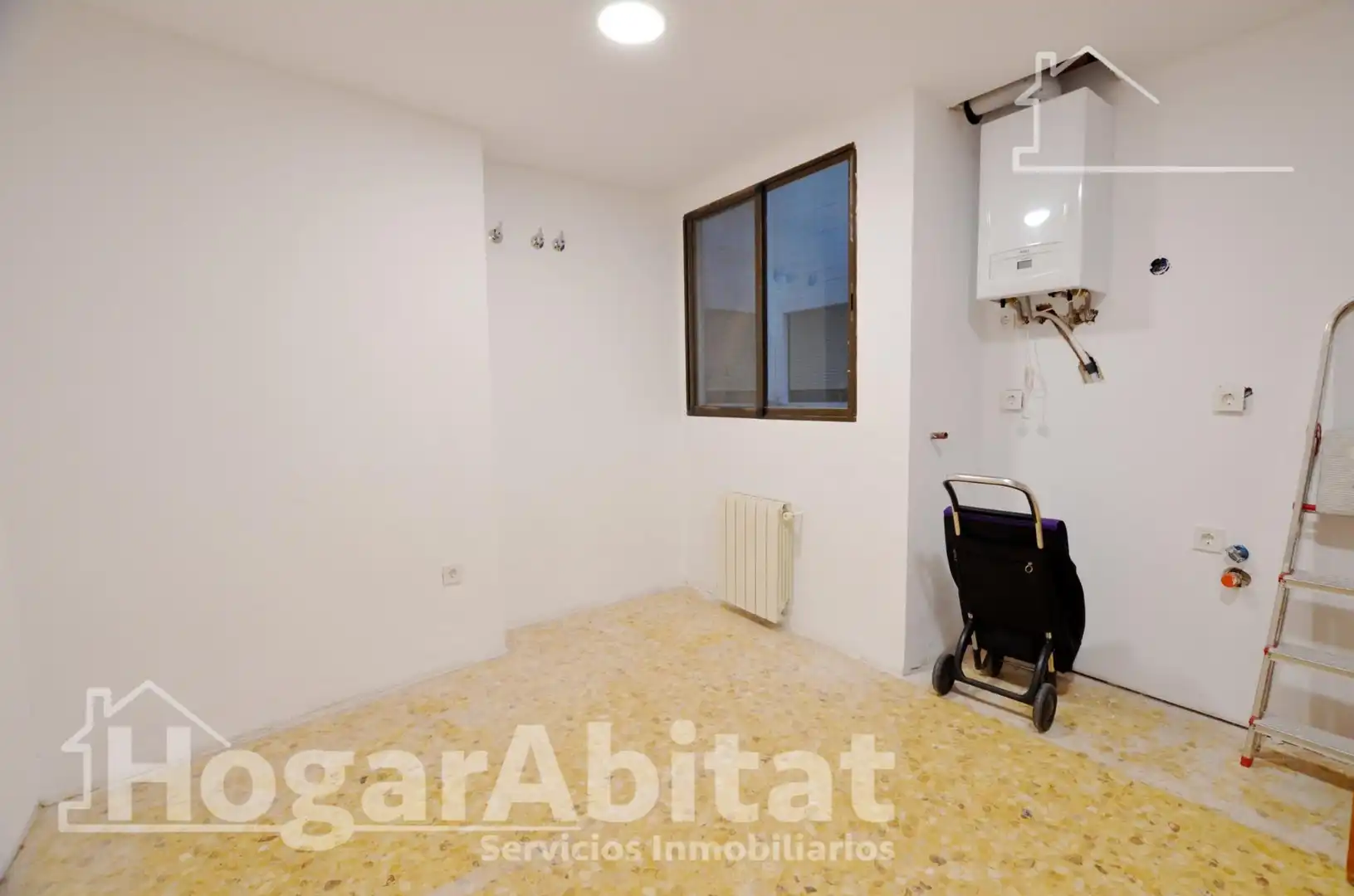 Flat for sale in Alicante / Alacant  with Heating and Furnished