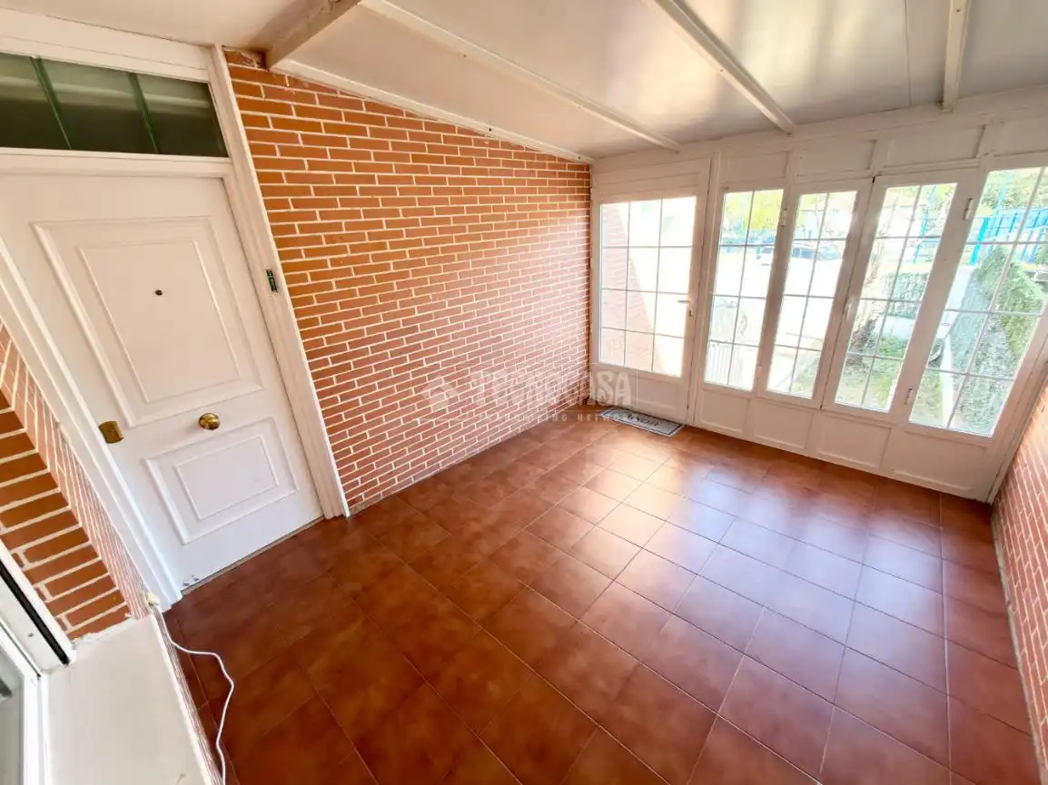 Casa adosada en venta en Valdeaveruelo con Aire acondicionado, Calefacción y Terraza