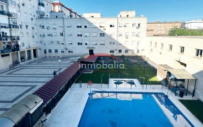 Exterior view of Flat for sale in  Sevilla Capital  with Terrace