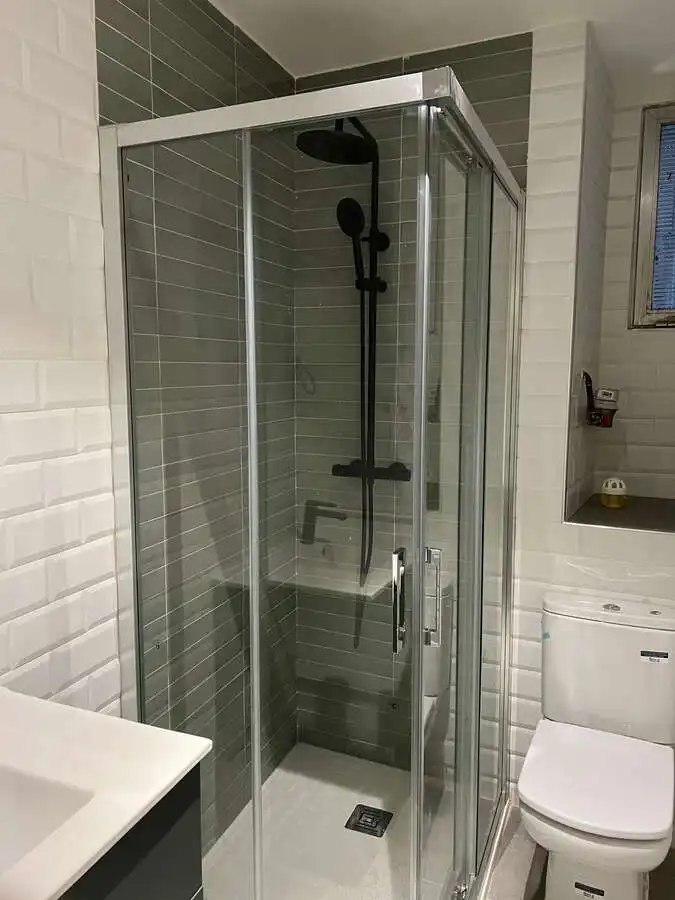 Bathroom of Flat for sale in Bilbao   with Heating, Storage room and Furnished
