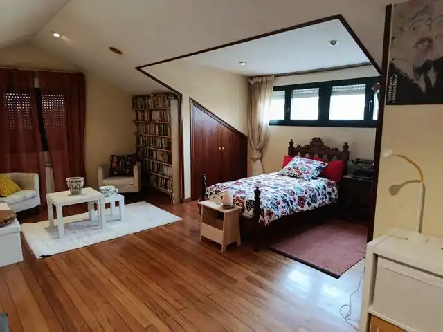 Habitación de Casa o chalet en venta en Teo con Calefacción, Jardín privado y Parquet