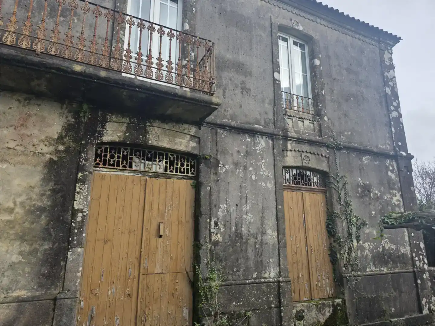 Außenansicht von Country house zum Verkauf in Muros, A Coruña