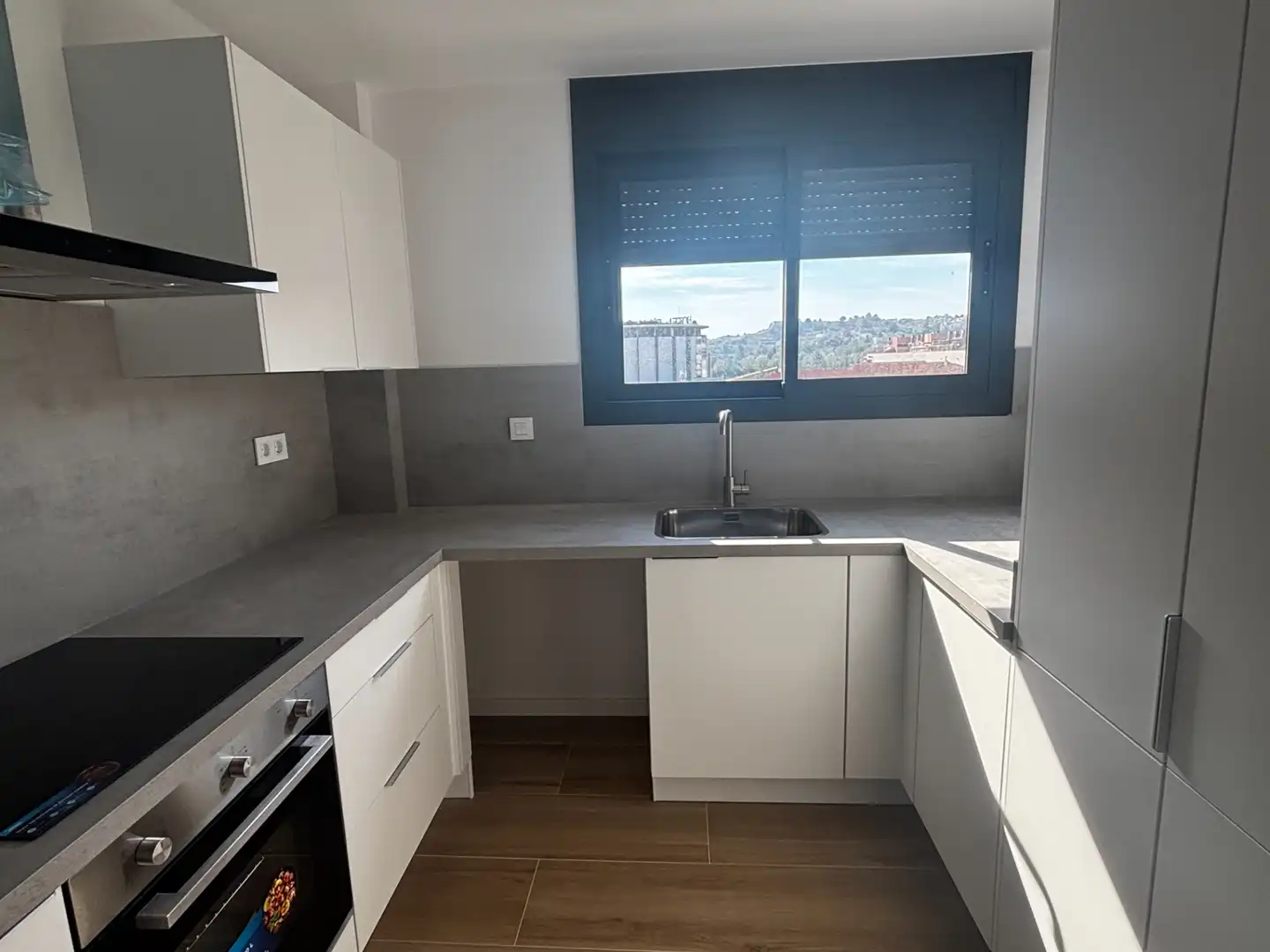 Dúplex con balcón en venta en Carrer de Linné 5, imagen 3