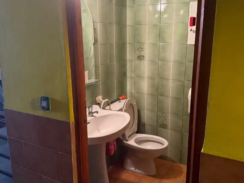 Badezimmer von Geschaftsraum zur Miete in Arenas de San Pedro