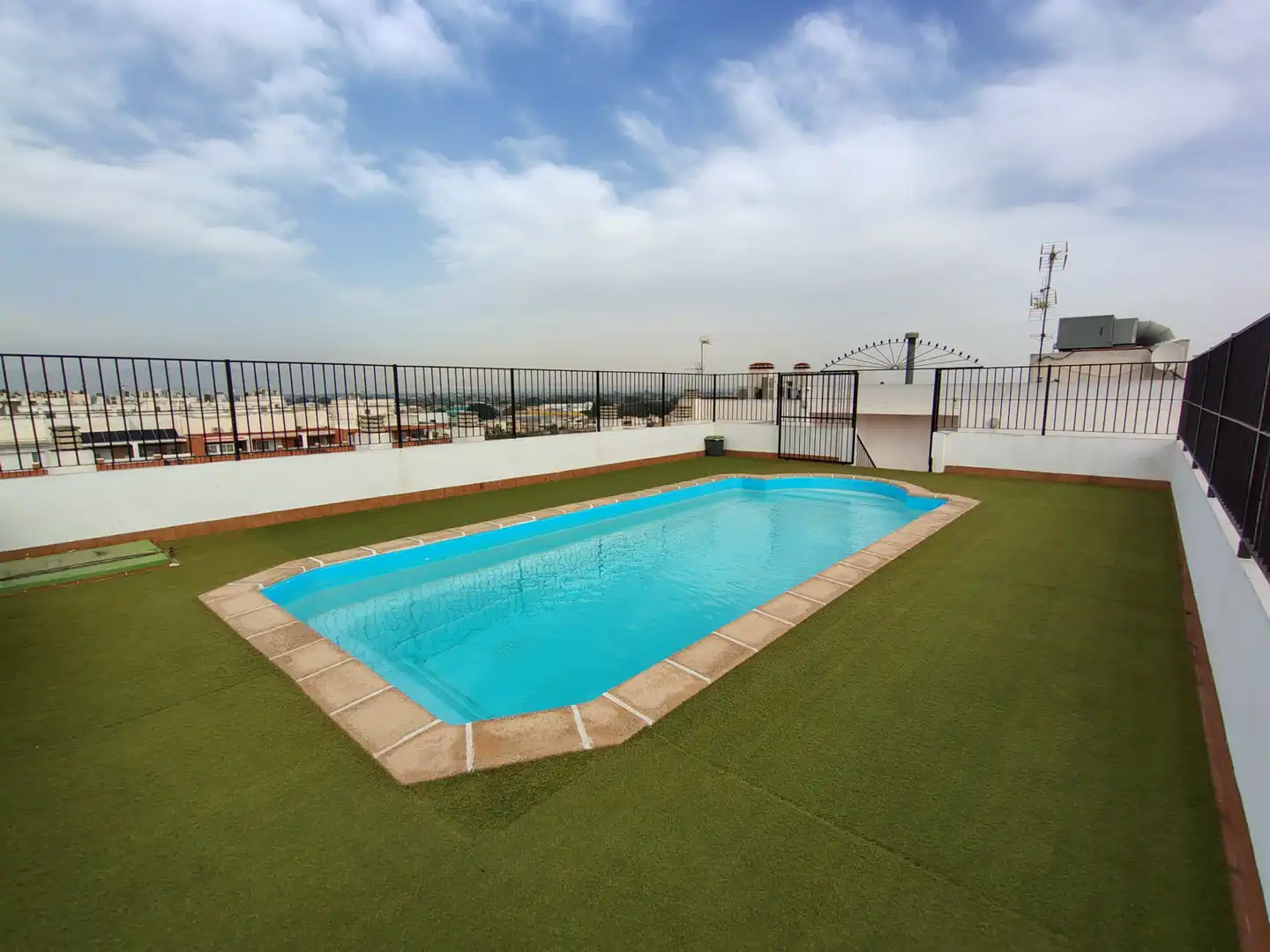 Piscina de Piso en venta en Almoradí con Amueblado, Lavadora y Balcón