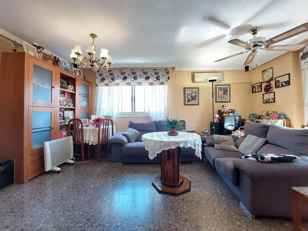 Sala de estar de Piso en venta en Elda con Aire acondicionado y Terraza