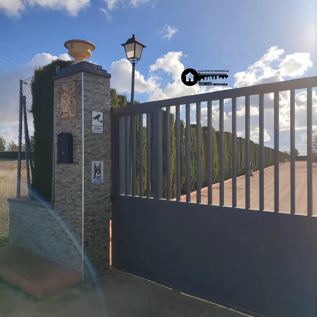 Vista exterior de Residencial en venda en Albacete