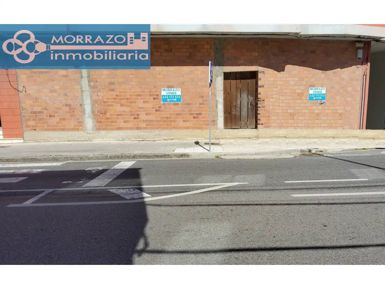 Locale commerciale in vendita a Avenida Cangas