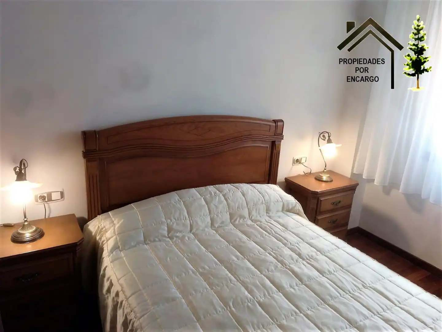 Habitación de Piso en venta en Cangas  con Calefacción y Trastero