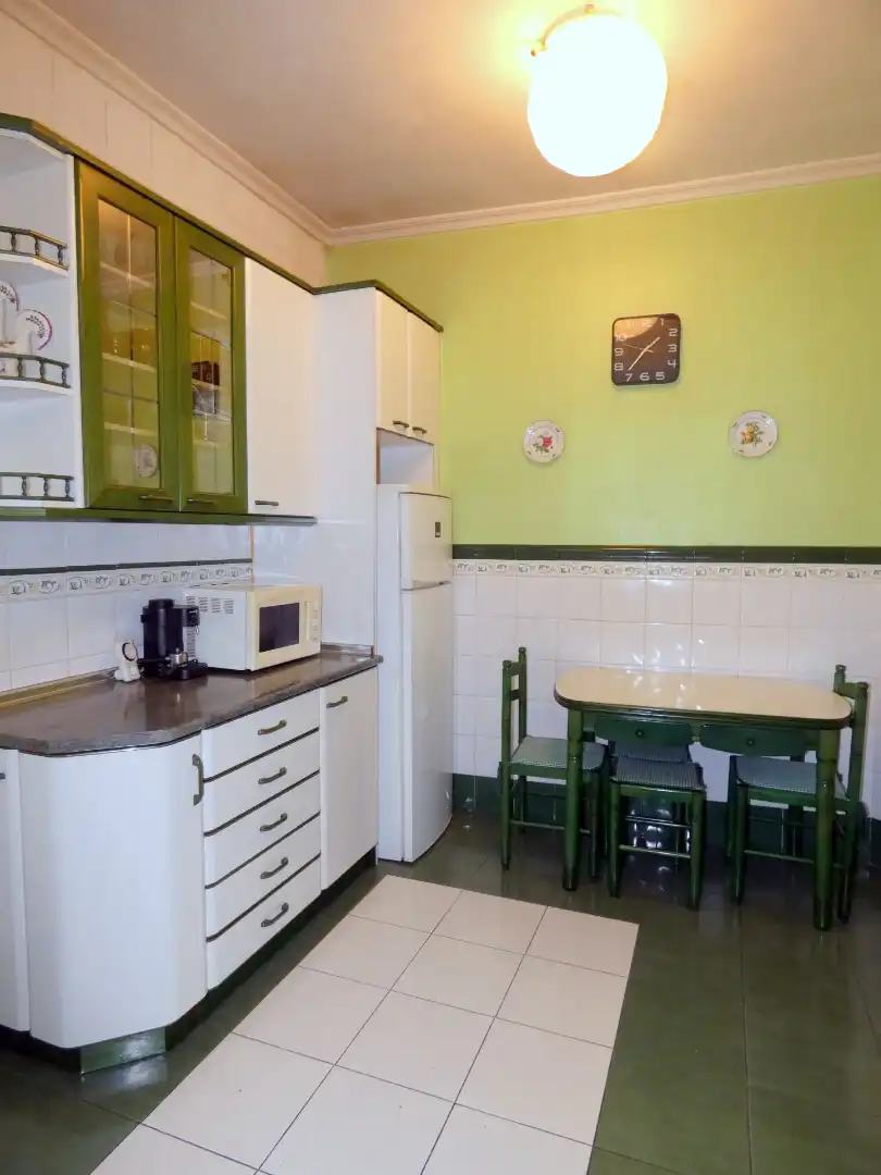 Piso con ascensor en venta en Eguiluz Antonio Médico Kalea, imagen 8