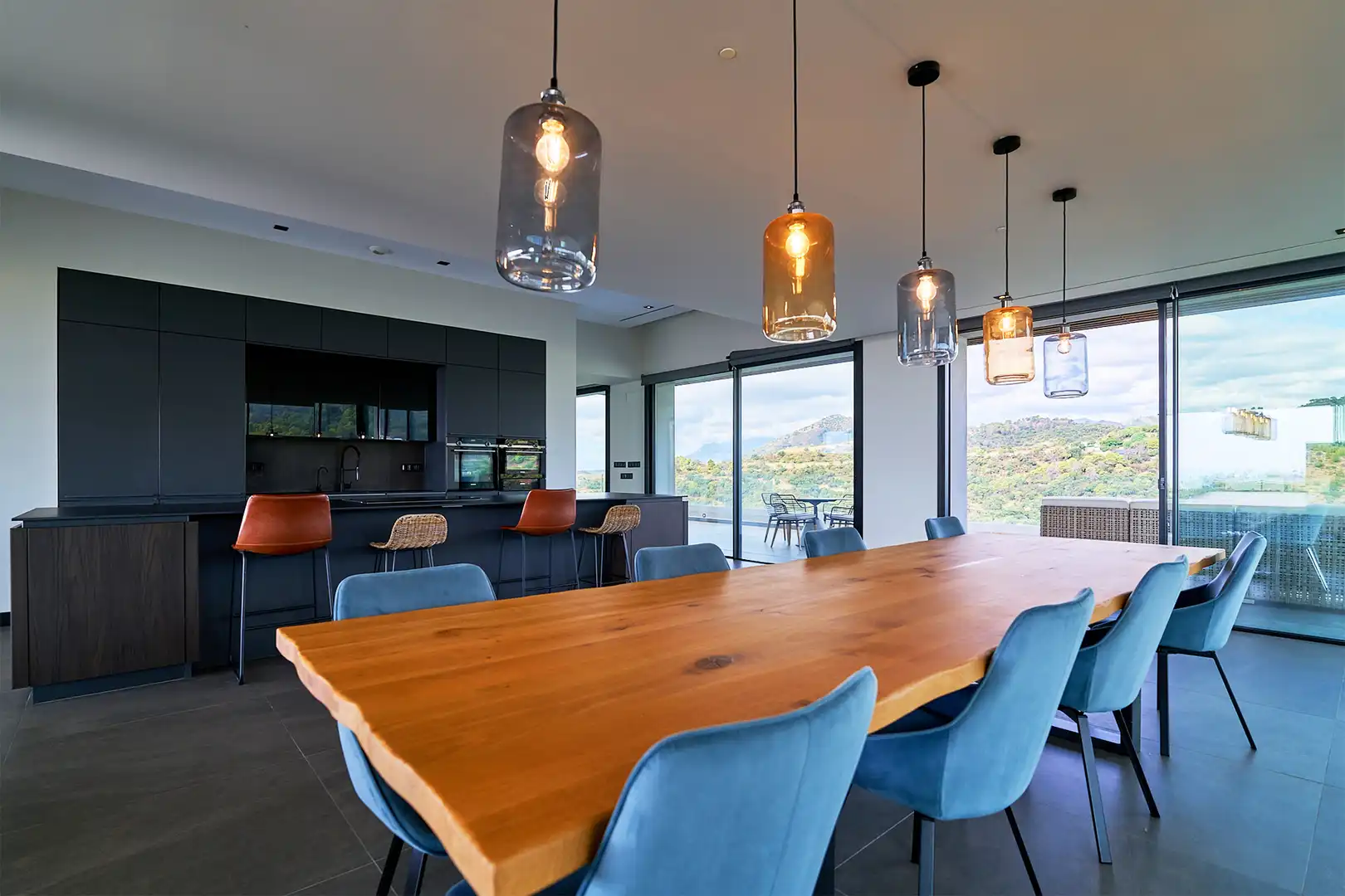 Comedor de Casa o chalet en venta en Benahavís con Aire acondicionado, Calefacción y Jardín privado
