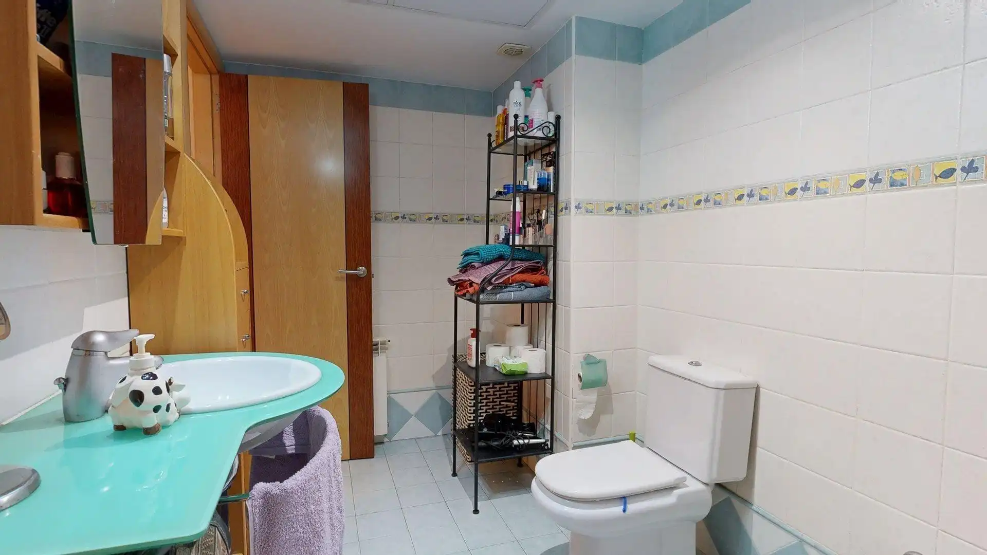 Badezimmer von Haus oder Chalet zum Verkauf in Nuez de Ebro mit Klimaanlage, Heizung und Privatgarten
