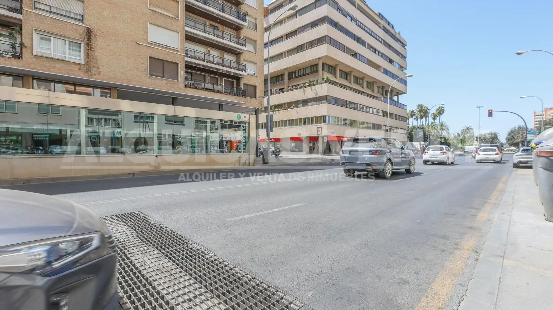 Außenansicht von Büro zur Miete in Sevilla mit Klimaanlage