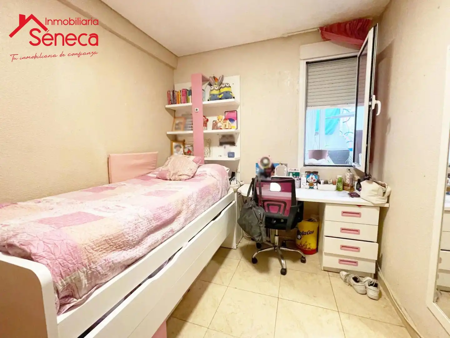 Bedroom of Flat for sale in Córdoba  with Air Conditioner and Heating