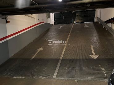 Einzelparkplatz zur Miete in Gràcia