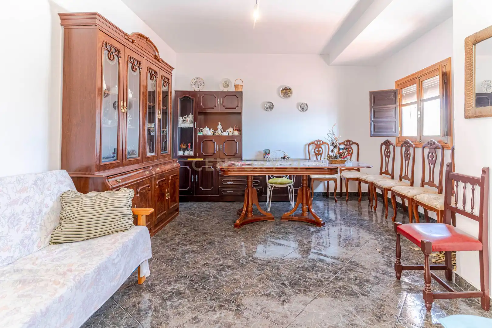 Esszimmer von Haus oder Chalet zum Verkauf in Murtas mit Abstellraum, Ofen und Waschmaschine