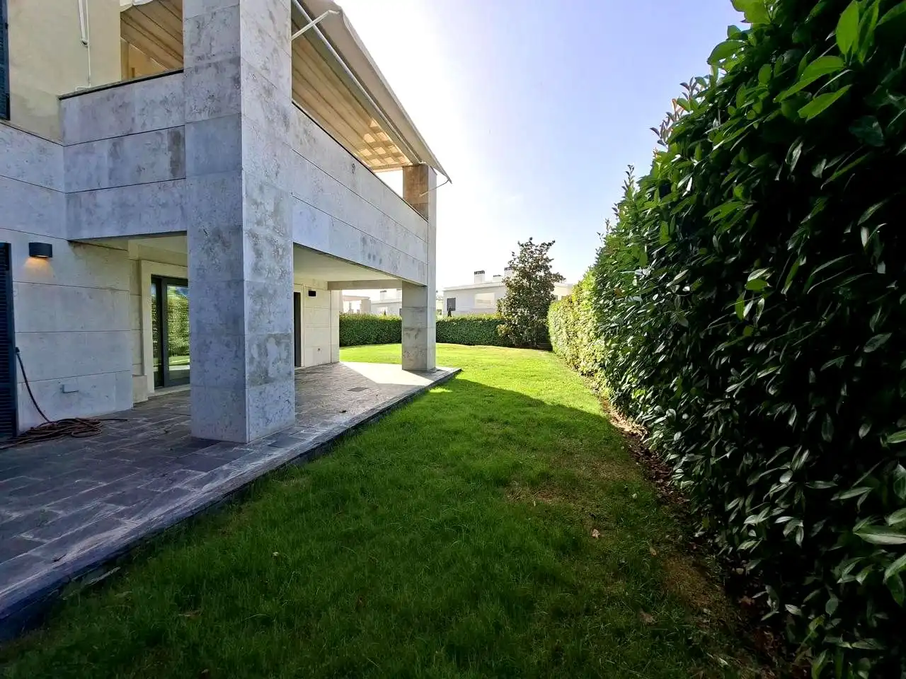 Garden of Ground floor for rent in Madrid  with Air Conditioner, Heating and Private garden
