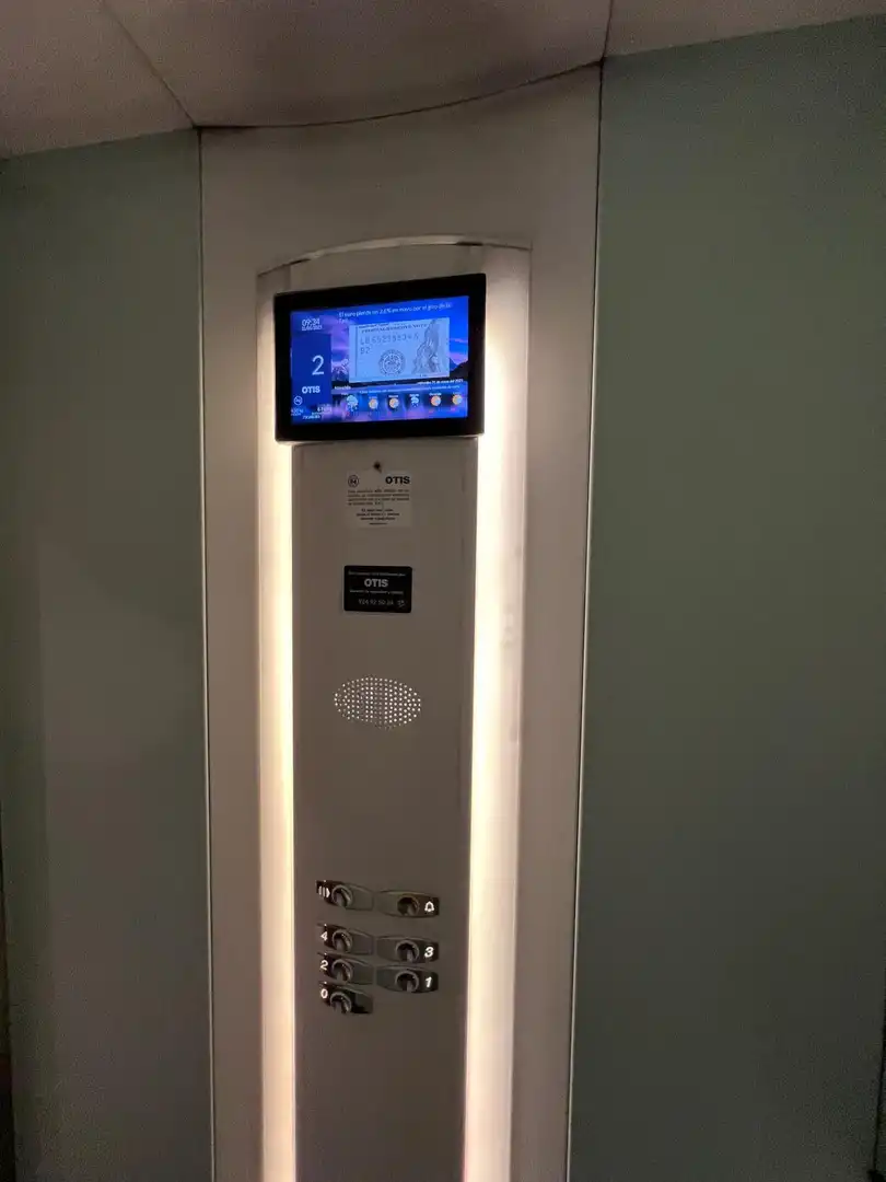 Piso en venta en Calle CONSTITUCION, Novelda