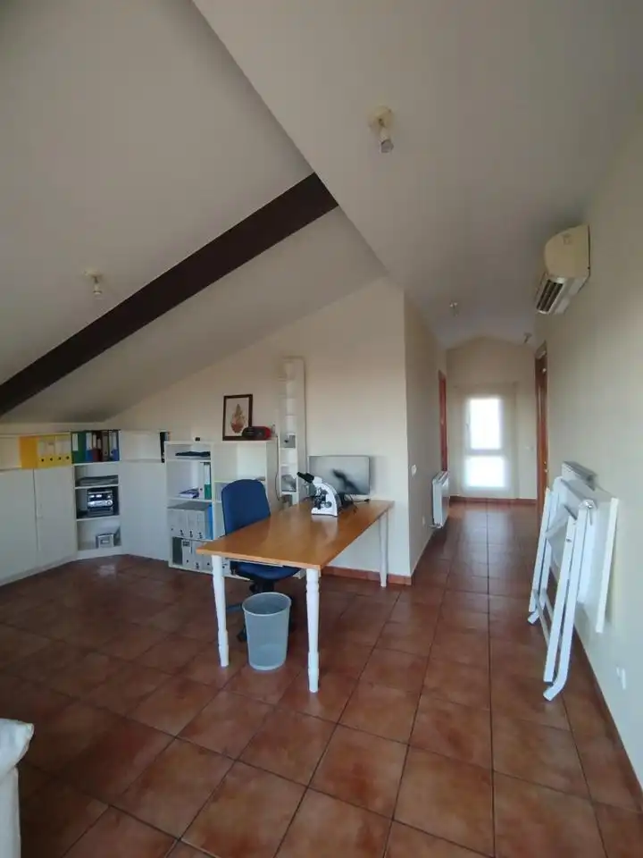 Houses for sale in Illescas  with Air Conditioner, Private garden and Swimming Pool