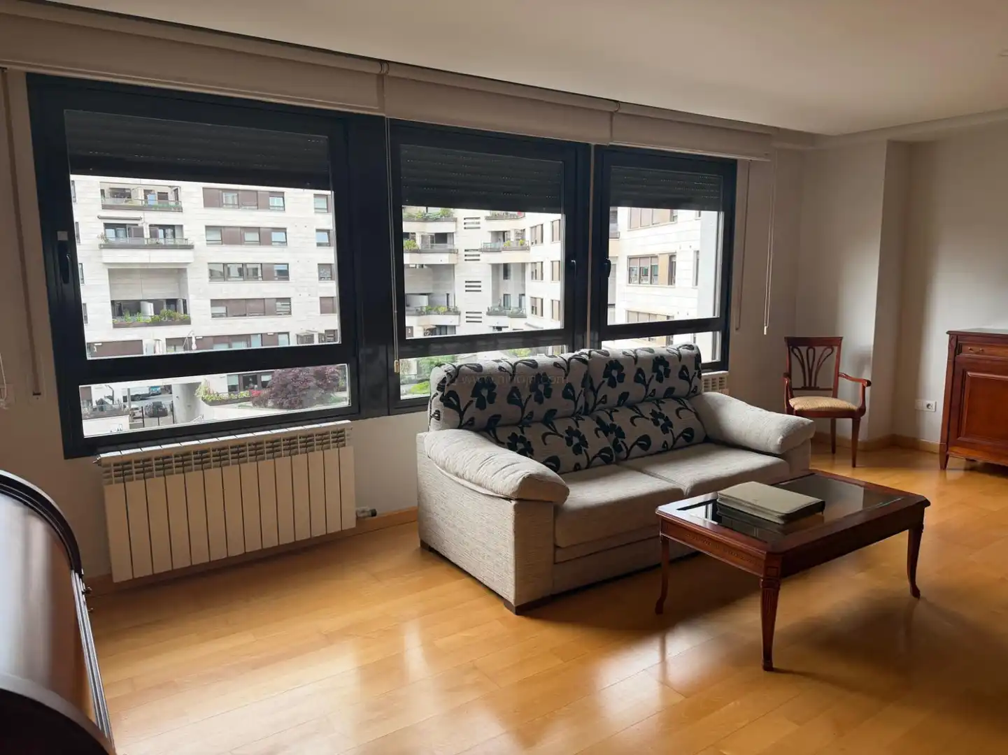 Sala de estar de Piso en venta en  Logroño con Calefacción, Parquet y Terraza
