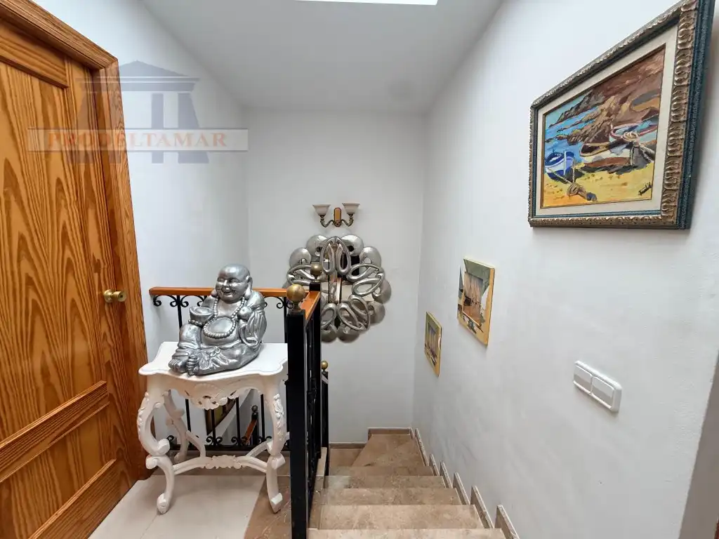 Casa aparellada en venda a Avenida Paris De, imagen 29