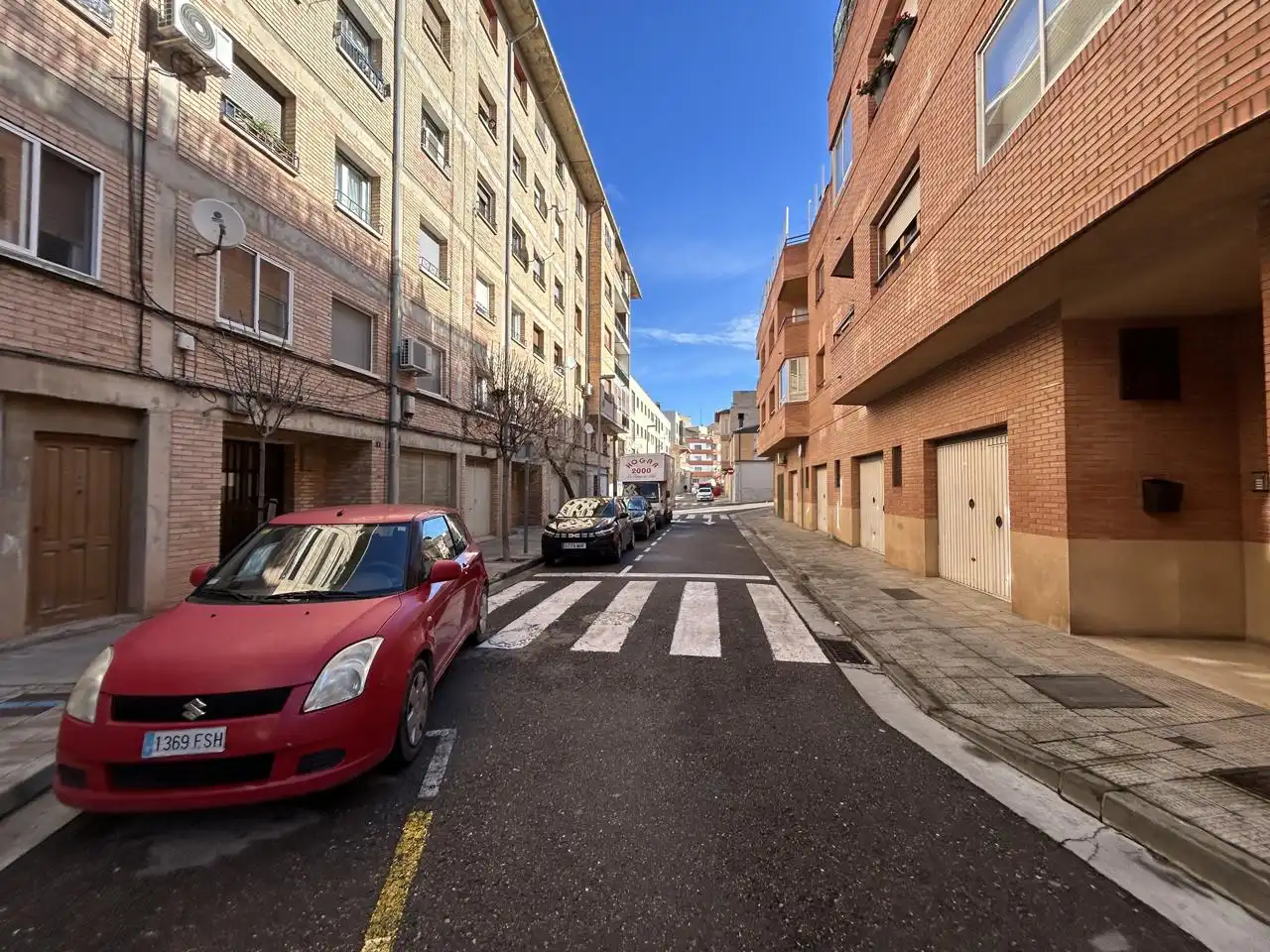 Vista exterior de Local en venda en Tudela amb Aire condicionat