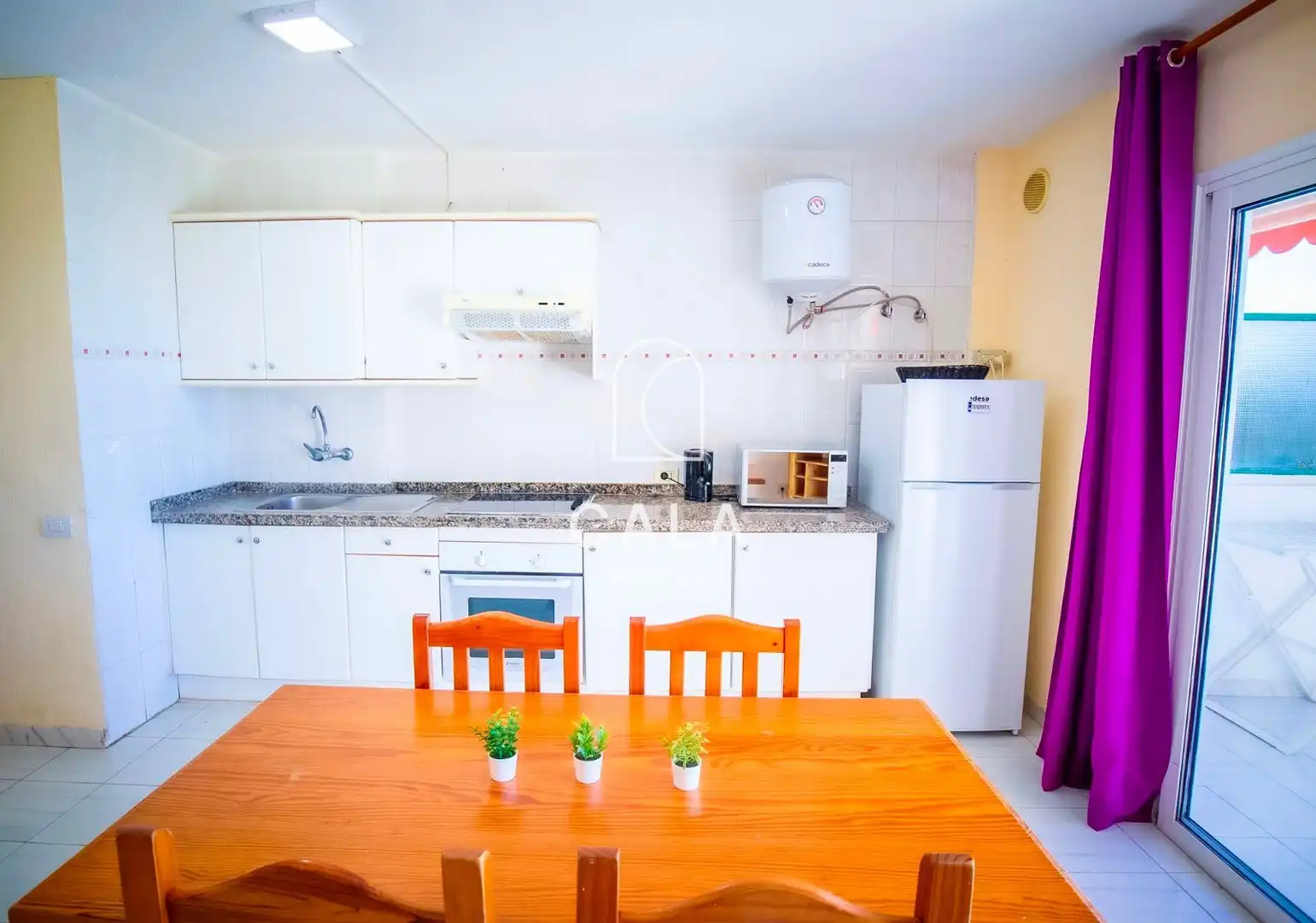 Apartment with terrace for sale in Juan Carlos I, imagen 5