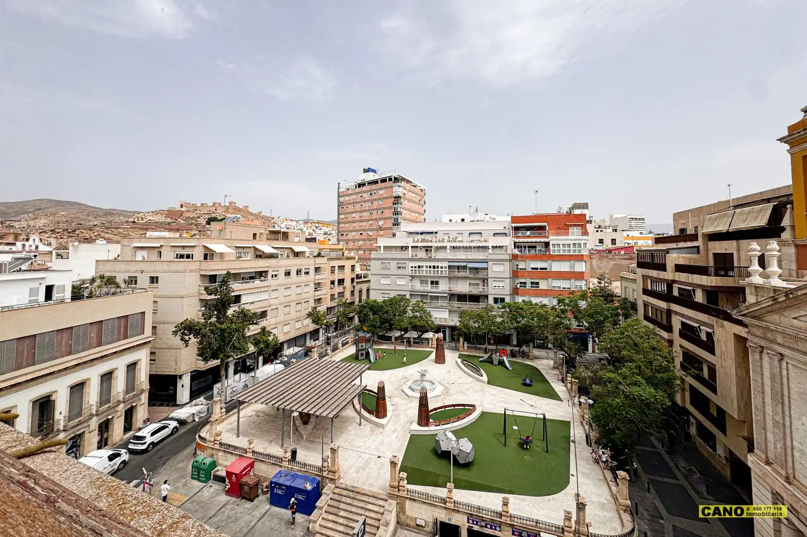 Vista exterior de Pis en venda en Almería
