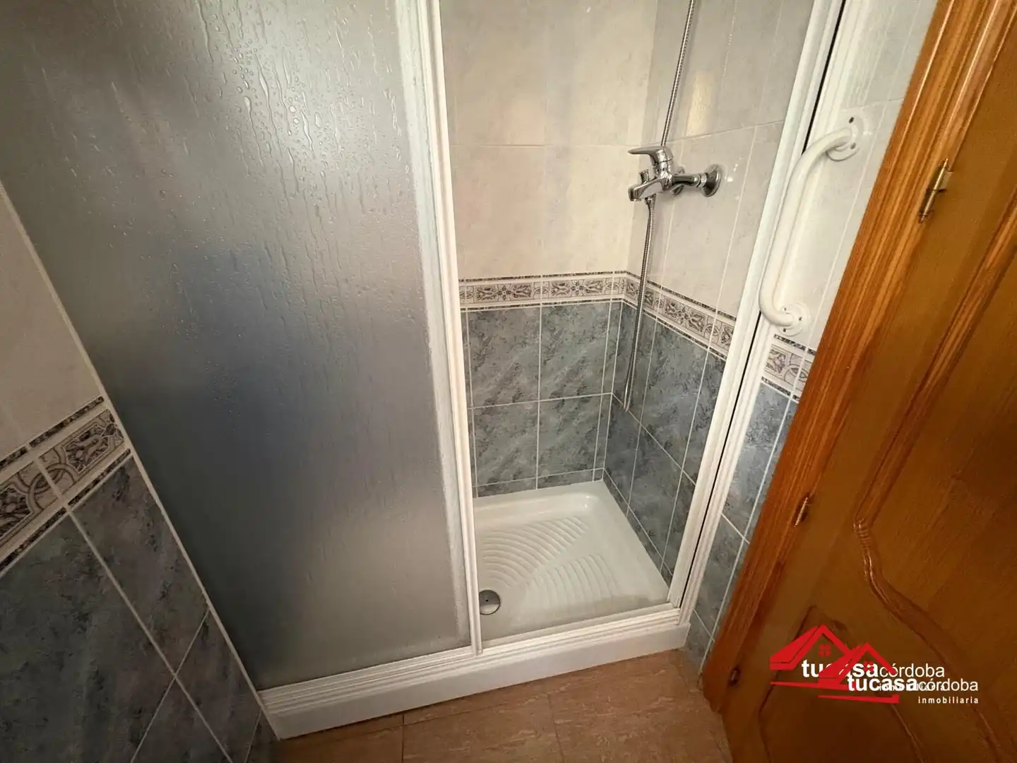 Bathroom of Flat for sale in Córdoba  with Air Conditioner and Balcony